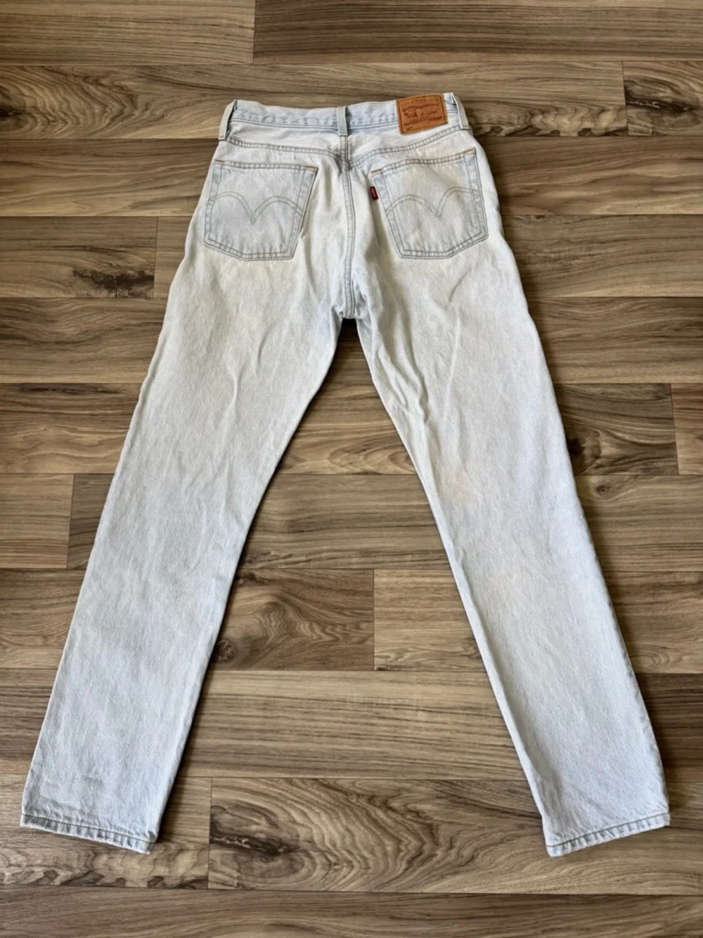 Levi's 501 100% Cotton Jeans Button Fly Light Wash Denim Size 26x30